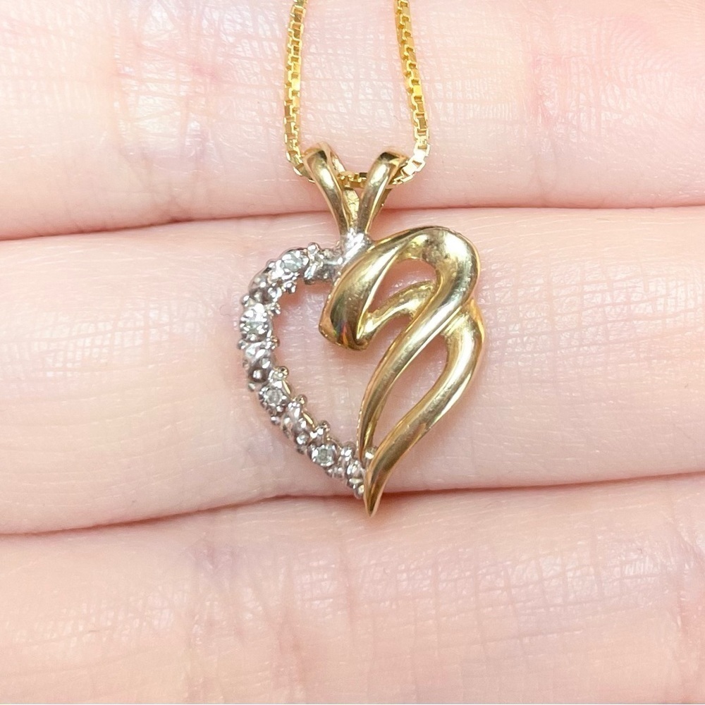 10k diamond paved heart swirl filigree solid yellow gold dainty pendant​​​​​​​​ - Picture 2 of 10